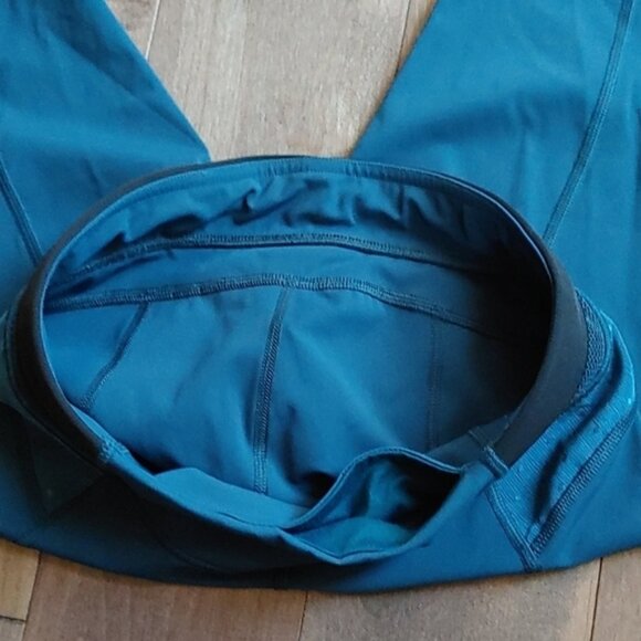 Lululemon Athletic Capri Leggings green size 4 - Picture 8 of 9